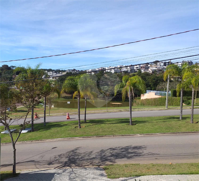 Bélissimo Sobrado a venda no condomineo Residencial Santa Helena em Bragança Paulista -SP