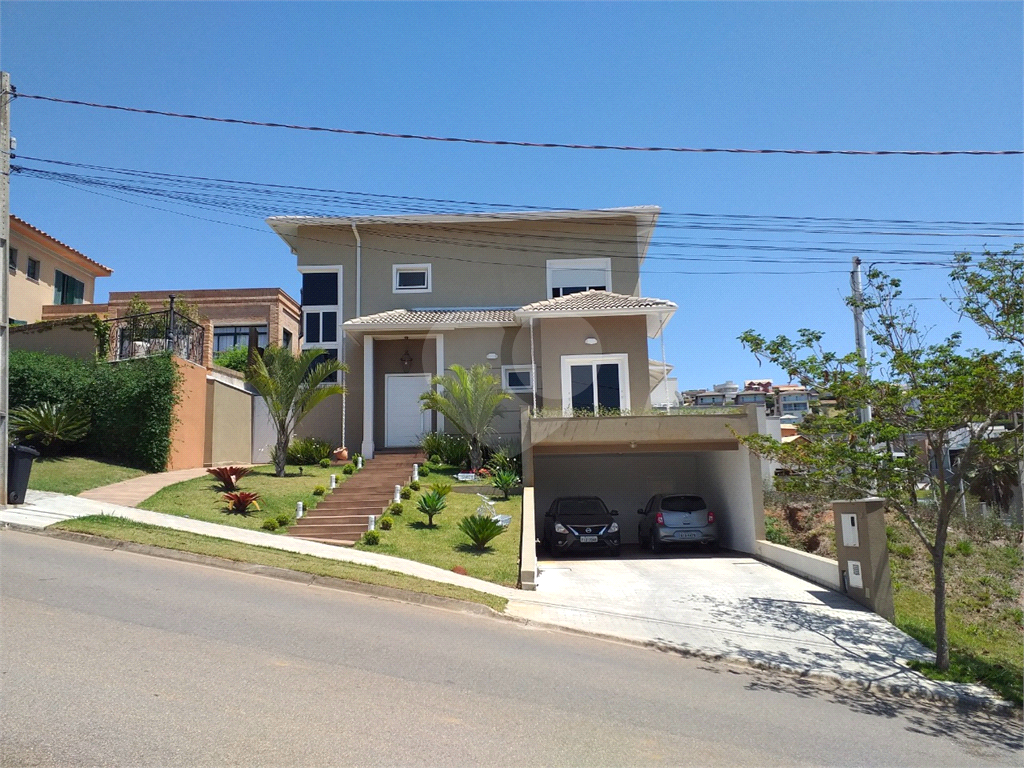 Bélissimo Sobrado a venda no condomineo Residencial Santa Helena em Bragança Paulista -SP