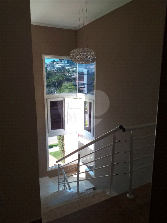 Bélissimo Sobrado a venda no condomineo Residencial Santa Helena em Bragança Paulista -SP
