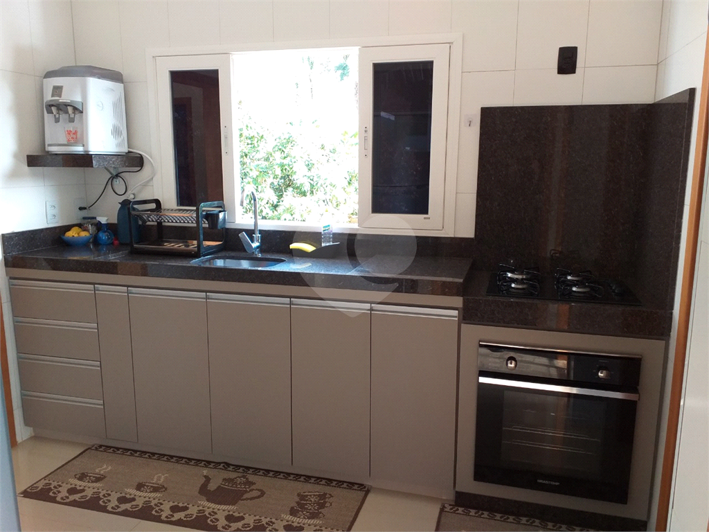 Bélissimo Sobrado a venda no condomineo Residencial Santa Helena em Bragança Paulista -SP