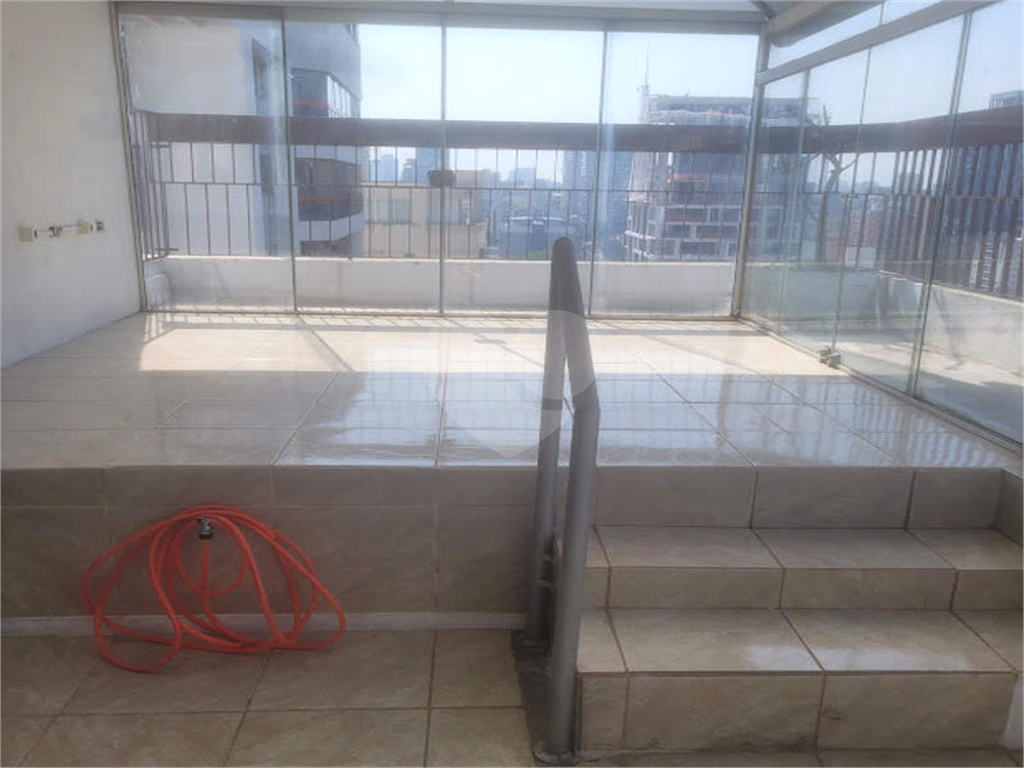 DUPLEX em PINHEIROS