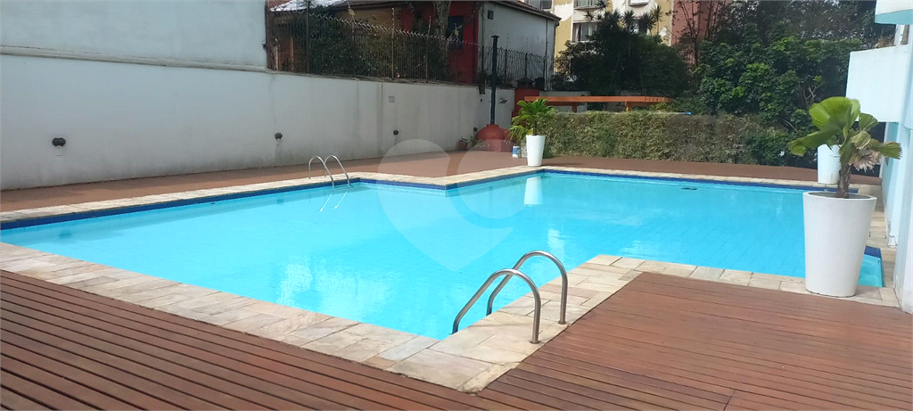 DUPLEX em PINHEIROS