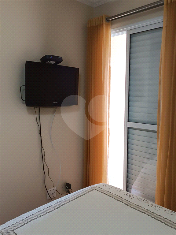 VENDE APARTAMENTO DE 3 DORMITÓRIOS COM SUÍTE , VAGA DE GARAGEM, NA RUA REIMS - CASA VERDE