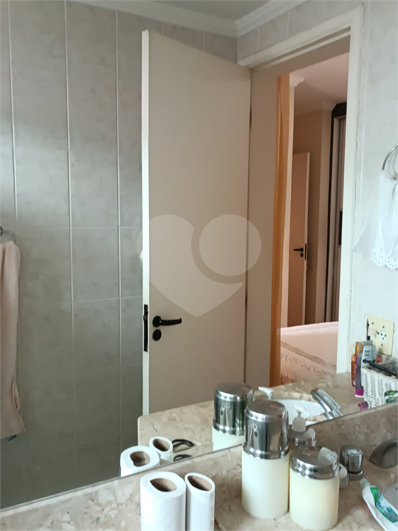 VENDE APARTAMENTO DE 3 DORMITÓRIOS COM SUÍTE , VAGA DE GARAGEM, NA RUA REIMS - CASA VERDE