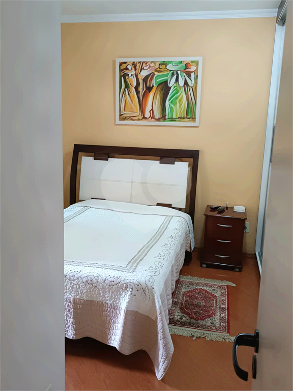 VENDE APARTAMENTO DE 3 DORMITÓRIOS COM SUÍTE , VAGA DE GARAGEM, NA RUA REIMS - CASA VERDE