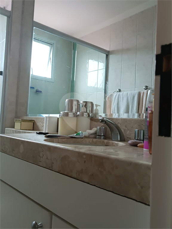 VENDE APARTAMENTO DE 3 DORMITÓRIOS COM SUÍTE , VAGA DE GARAGEM, NA RUA REIMS - CASA VERDE