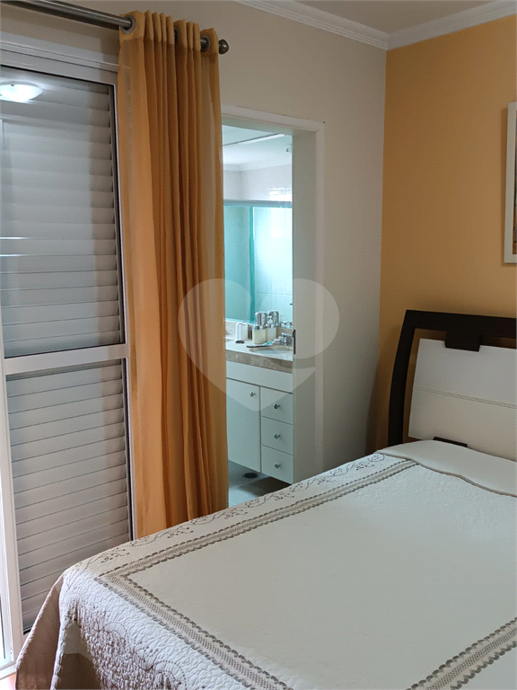 VENDE APARTAMENTO DE 3 DORMITÓRIOS COM SUÍTE , VAGA DE GARAGEM, NA RUA REIMS - CASA VERDE