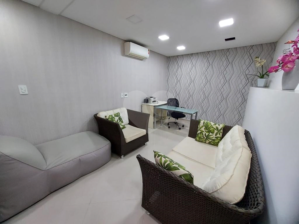 CASA em JARDIM VILA GALVÃO