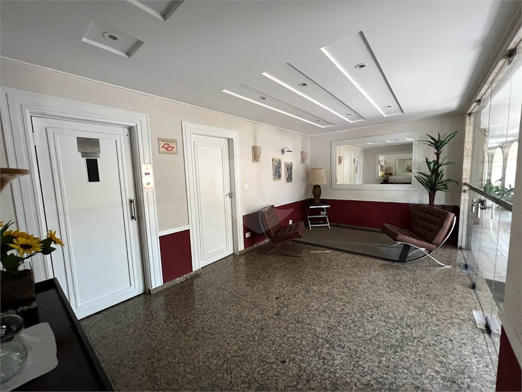 APARTAMENTO em VILA CLEMENTINO