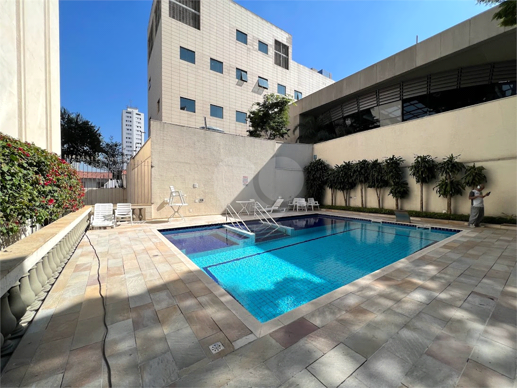 APARTAMENTO em VILA CLEMENTINO