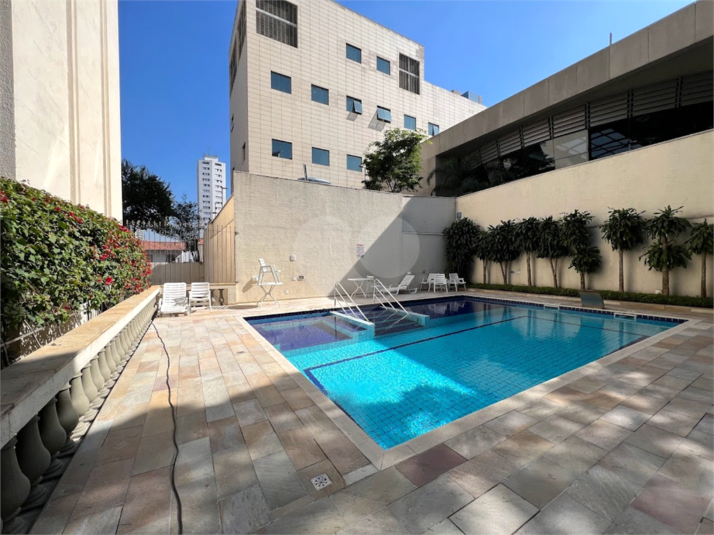 APARTAMENTO em VILA CLEMENTINO