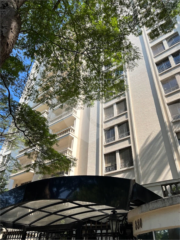 APARTAMENTO em VILA CLEMENTINO