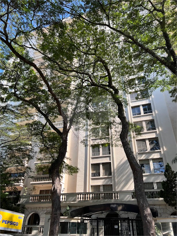 APARTAMENTO em VILA CLEMENTINO