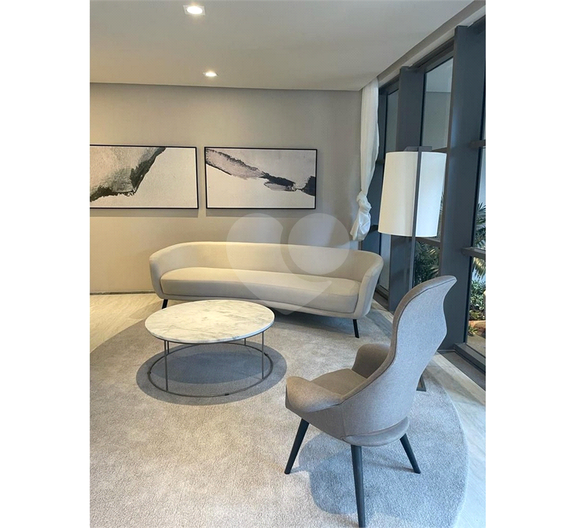 APARTAMENTO em CAMPO BELO