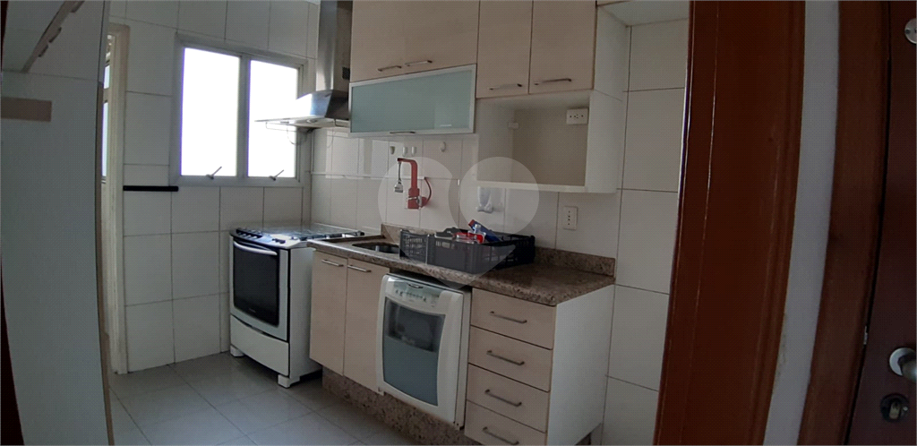 Apartamento à venda com 3 quartos, 75m² - Foto 9