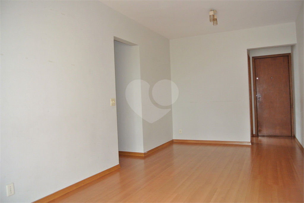 Apartamento à venda com 3 quartos, 75m² - Foto 5