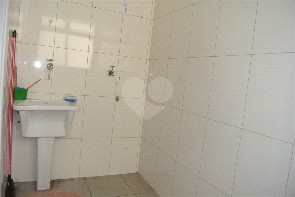 Apartamento à venda com 3 quartos, 75m² - Foto 16