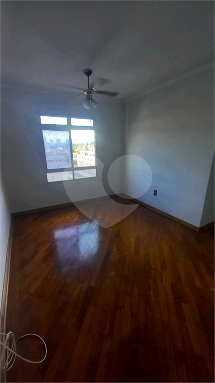 Apartamento à venda com 3 quartos, 70m² - Foto 1