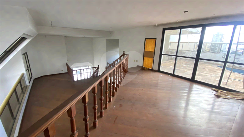 AMPLA COBERTURA  DUPLEX COM PISCINA E SAUNA