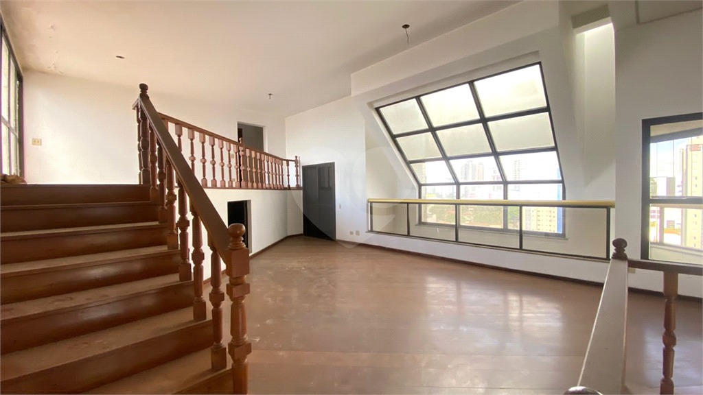 AMPLA COBERTURA  DUPLEX COM PISCINA E SAUNA