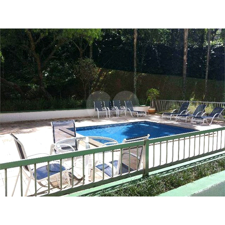 Vende-se Apartamento 3 Dorm 2 vagas 2 banheiros - Vila Andrade.