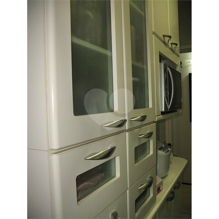Vende-se Apartamento 3 Dorm 2 vagas 2 banheiros - Vila Andrade.