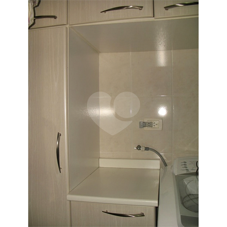 Vende-se Apartamento 3 Dorm 2 vagas 2 banheiros - Vila Andrade.