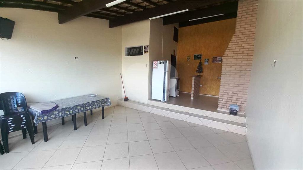 Casa à venda com 2 quartos, 150m² - Foto 11
