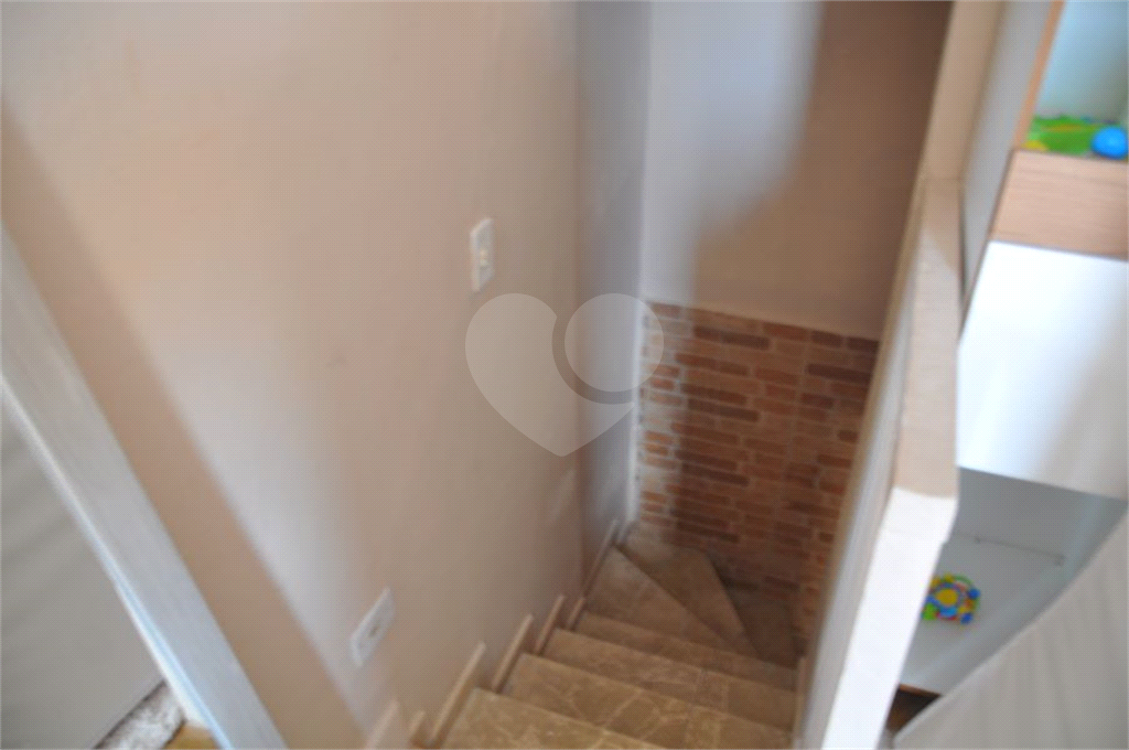 IMOVEL PRA VENDA COM 3 CASAS COM RENDA 