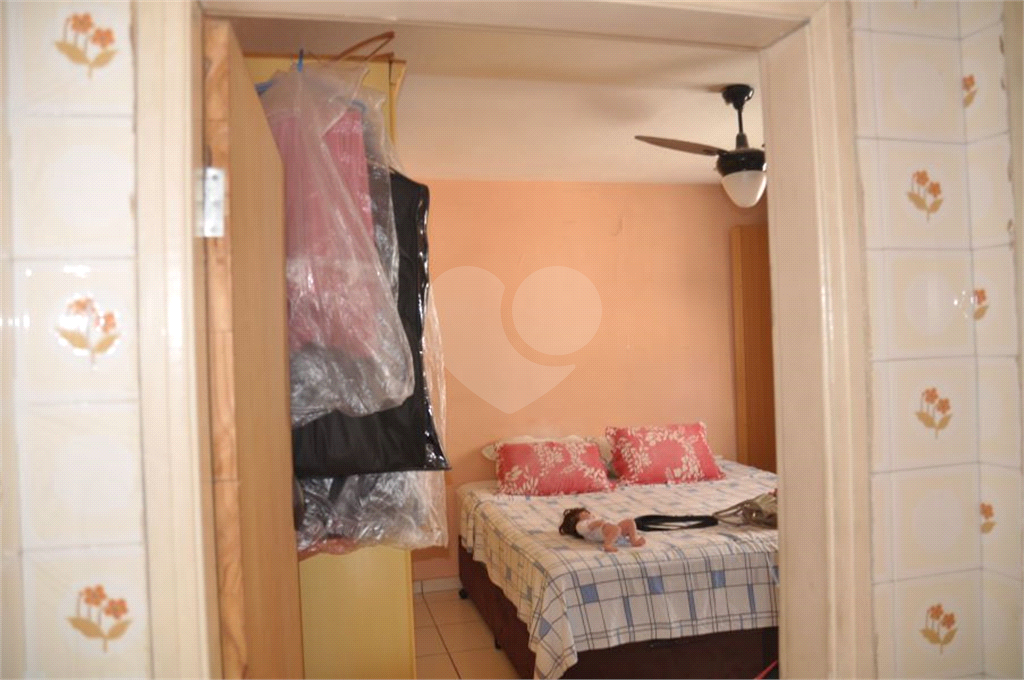 IMOVEL PRA VENDA COM 3 CASAS COM RENDA 