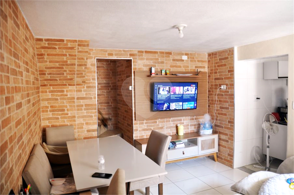 IMOVEL PRA VENDA COM 3 CASAS COM RENDA 