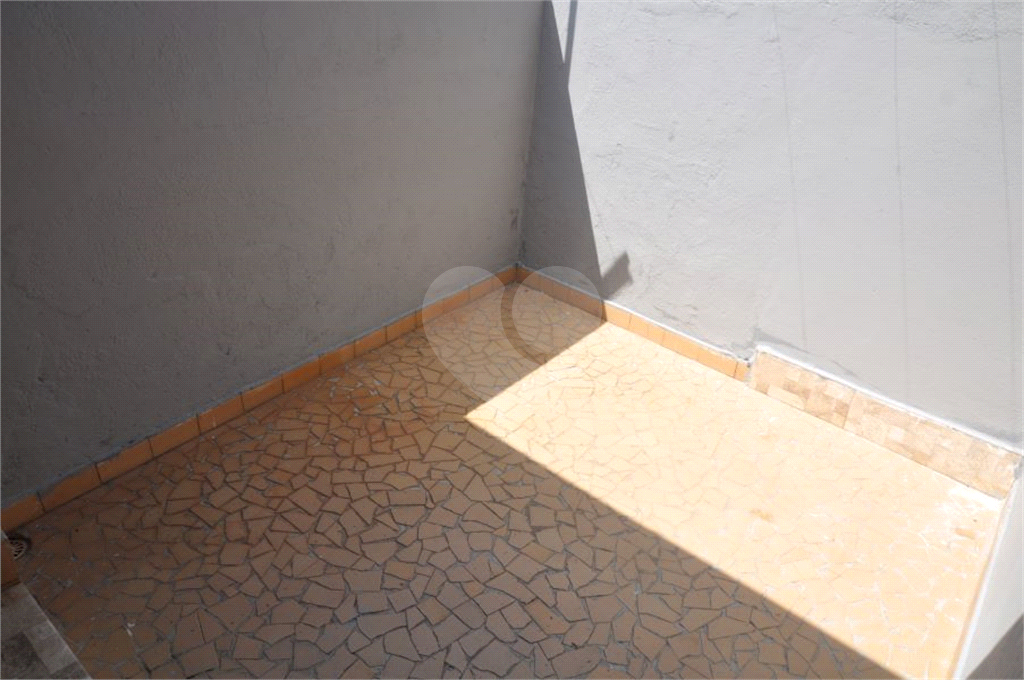 IMOVEL PRA VENDA COM 3 CASAS COM RENDA 
