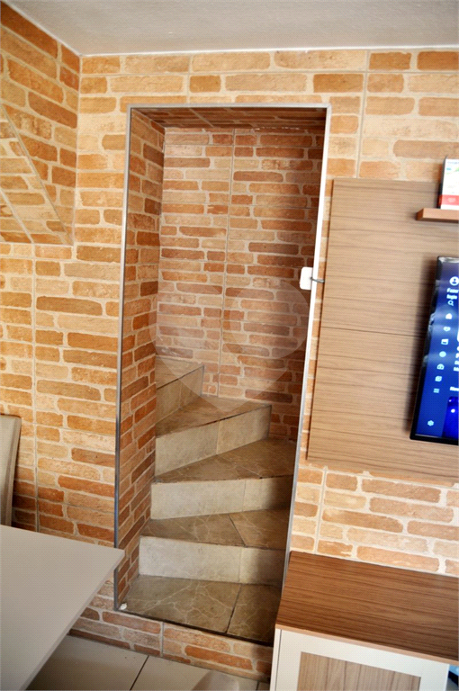 IMOVEL PRA VENDA COM 3 CASAS COM RENDA 