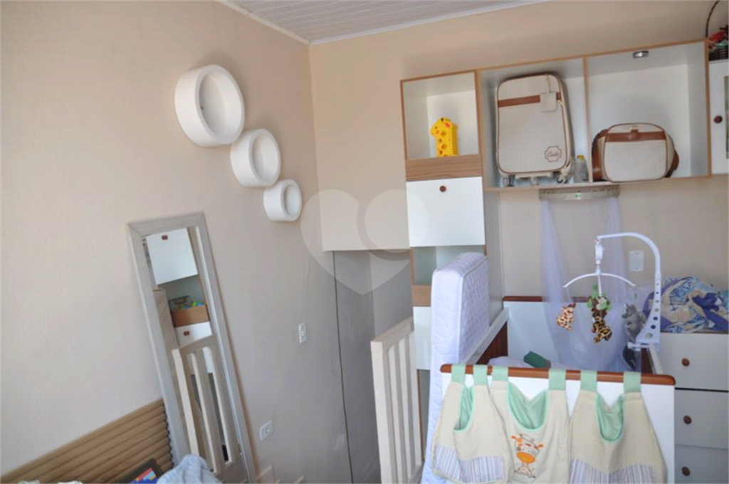 IMOVEL PRA VENDA COM 3 CASAS COM RENDA 