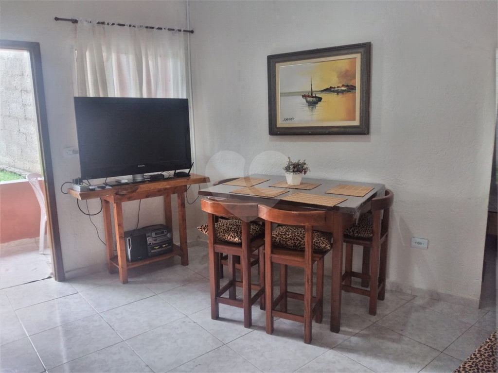 Linda Casa no km  50.5 da raposo Tavares 