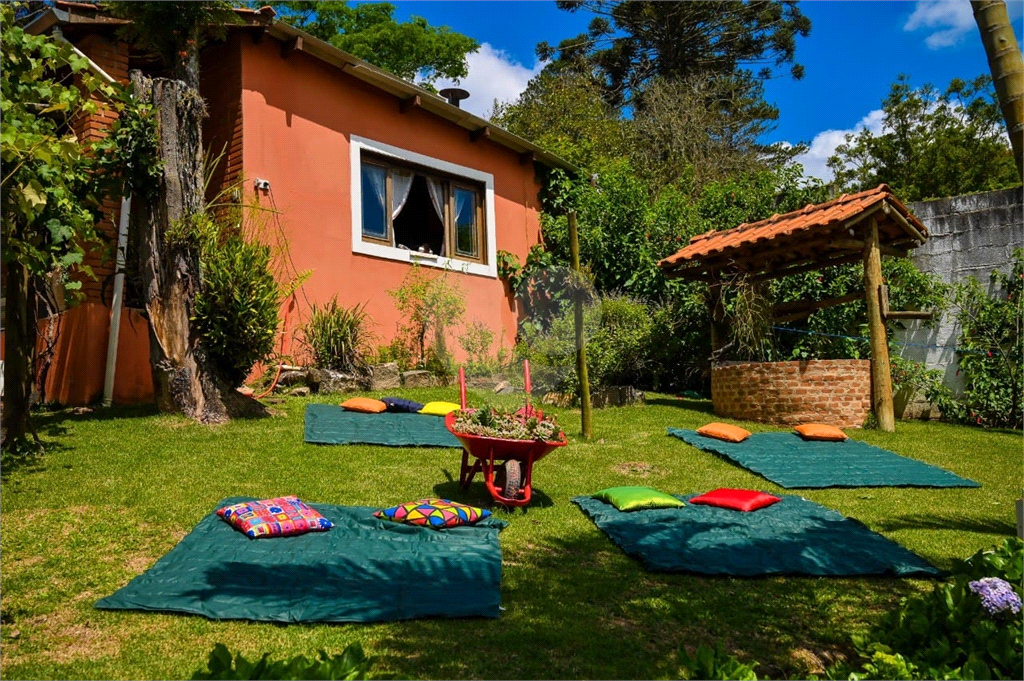 Linda Casa no km  50.5 da raposo Tavares 