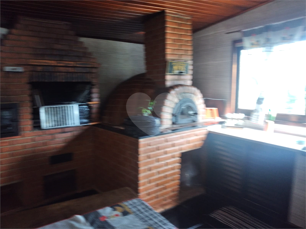 Linda Casa no km  50.5 da raposo Tavares 