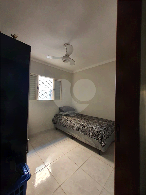 Casa à venda com 2 quartos, 180m² - Foto 3