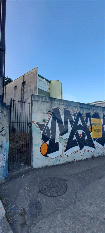 Terreno muito bem localizado com 180m² no bairro do Tremembé 