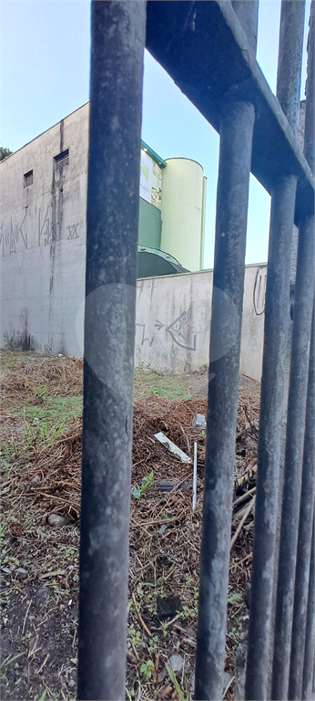 Terreno muito bem localizado com 180m² no bairro do Tremembé 