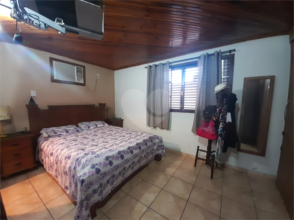 Casa à venda com 3 quartos, 199m² - Foto 30