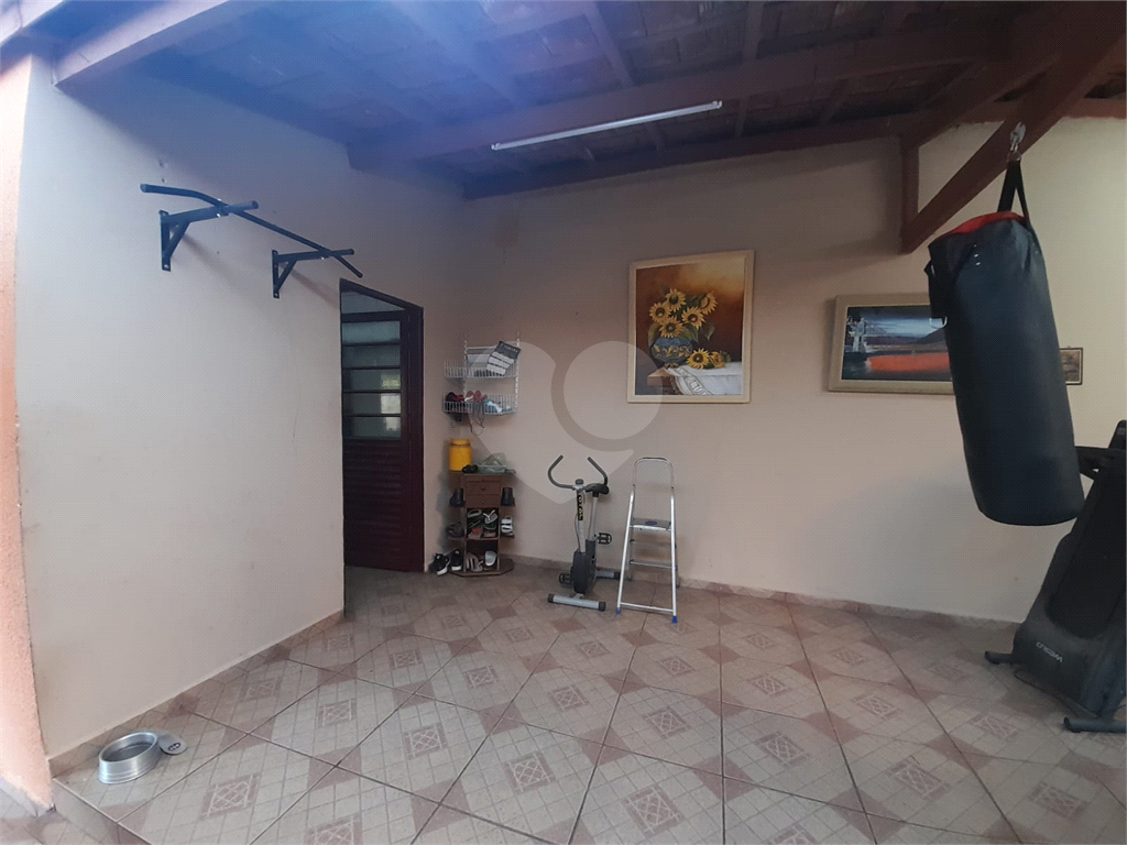 Casa à venda com 3 quartos, 199m² - Foto 16