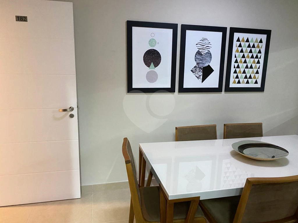 Apartamento à venda com 2 quartos, 77m² - Foto 30