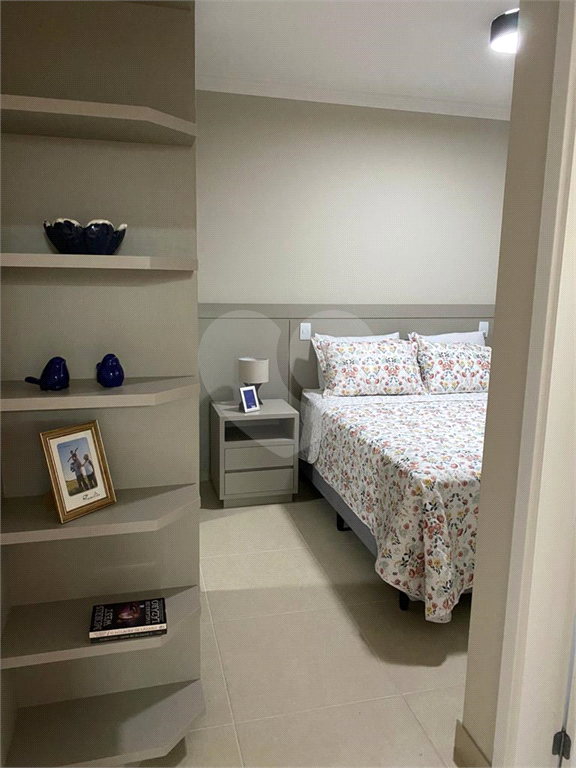 Apartamento à venda com 2 quartos, 77m² - Foto 19