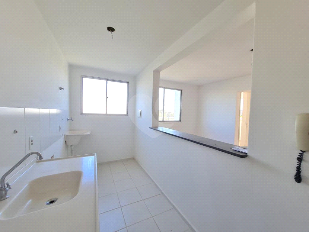 Apartamento à venda com 2 quartos, 42m² - Foto 4