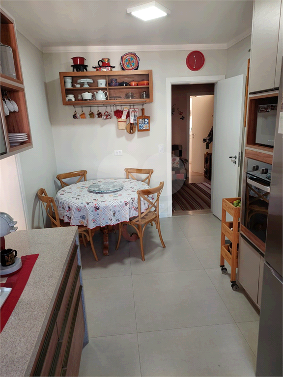 APARTAMENTO em MORUMBI