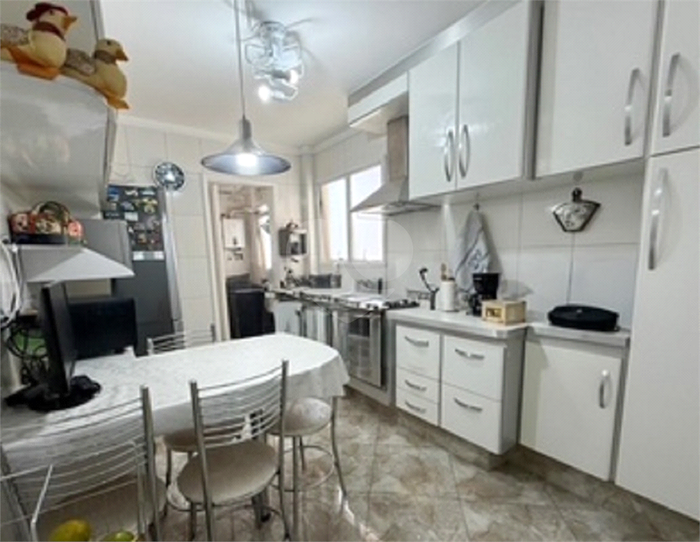 Lindo apartamento na Água Fria com 3 quartos, 1 suíte, 2 banheiros,