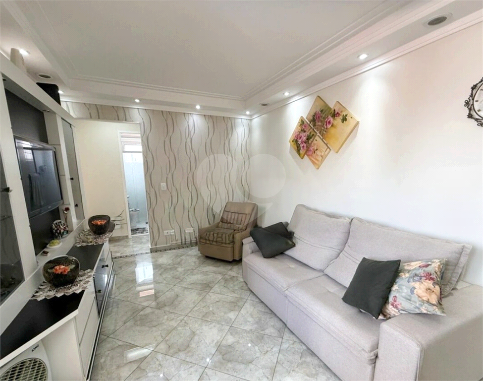 Lindo apartamento na Água Fria com 3 quartos, 1 suíte, 2 banheiros,