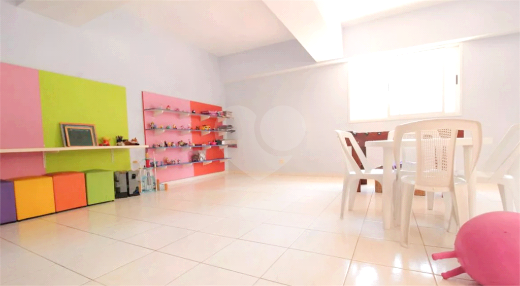 Lindo apartamento na Água Fria com 3 quartos, 1 suíte, 2 banheiros,