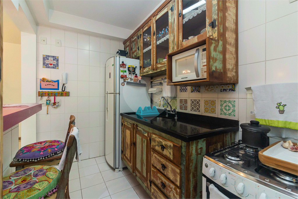Apartamento a Venda Agua Branca dois dormitórios uma suíte uma vaga 